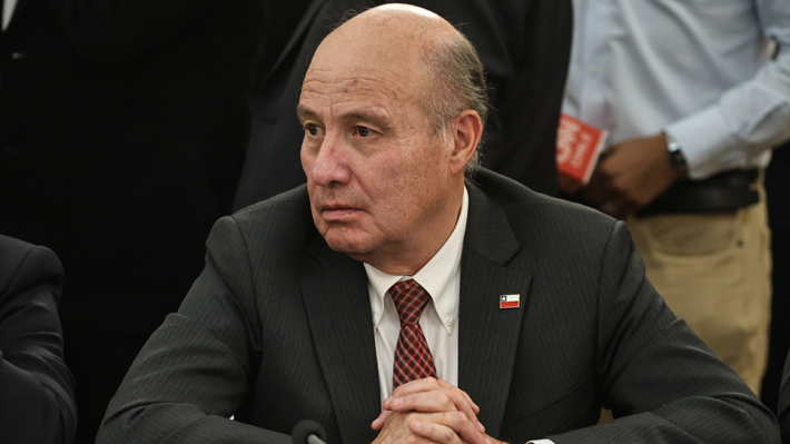 Ya fue firmado por Quiroz: Decreto del Ministerio de Hacienda revela un recorte de $259.512 mil millones a FONASA