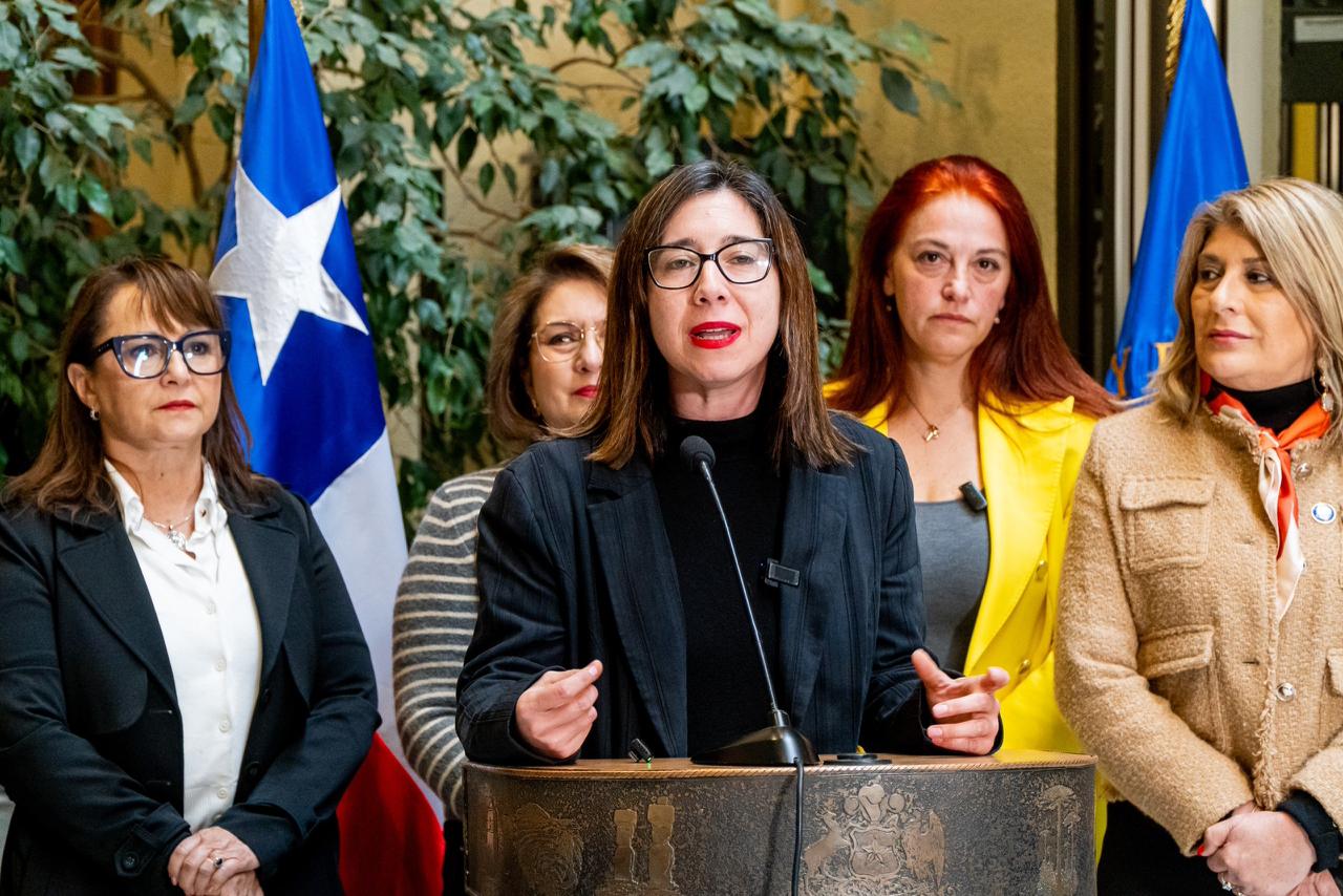 Solicitan sumario en contra del jefe de la Dirección Administrativa de la Presidencia de la República por incumplimiento legal