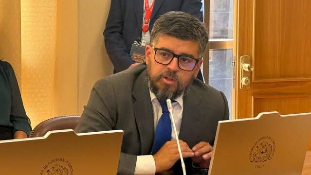 “No sabemos si son flojos o torpes”: Diputado Jaime Araya cuestiona a bancada UDI por difundir un video manipulado
