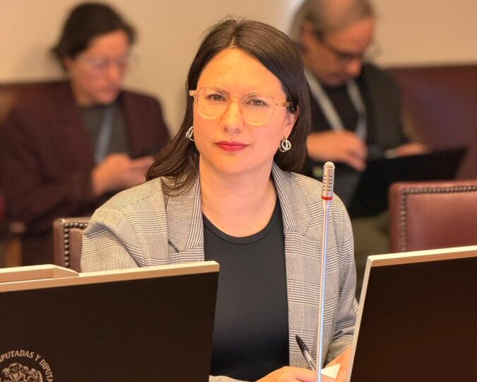 Les permite administrar el Ahorro Voluntario para la vivienda: Diputada Hassler denuncia indicación del Gobierno que amplía el mercado de las AFP